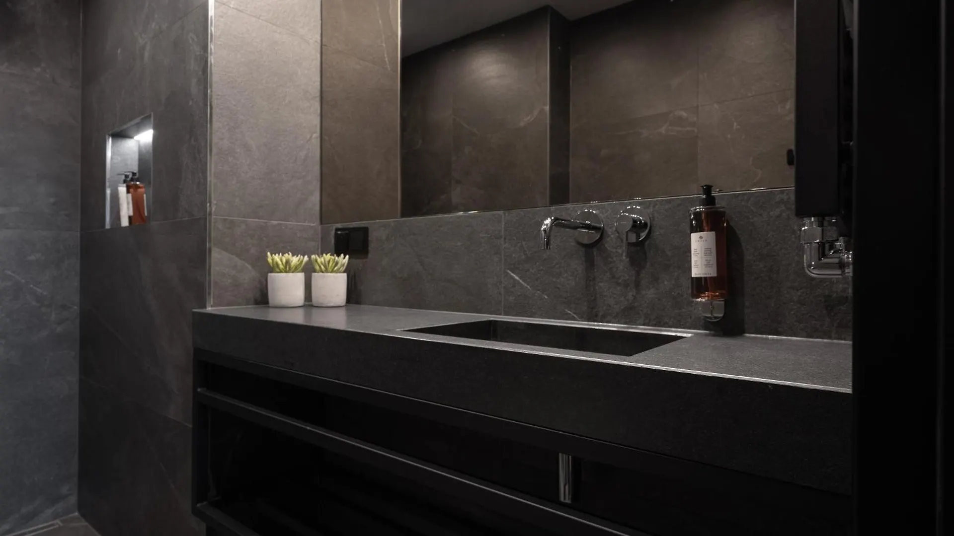 Art Suites Boutique Hôtel - Krakow Center 4*,